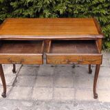 Louis XV style desk with 2 drawers and a shelf