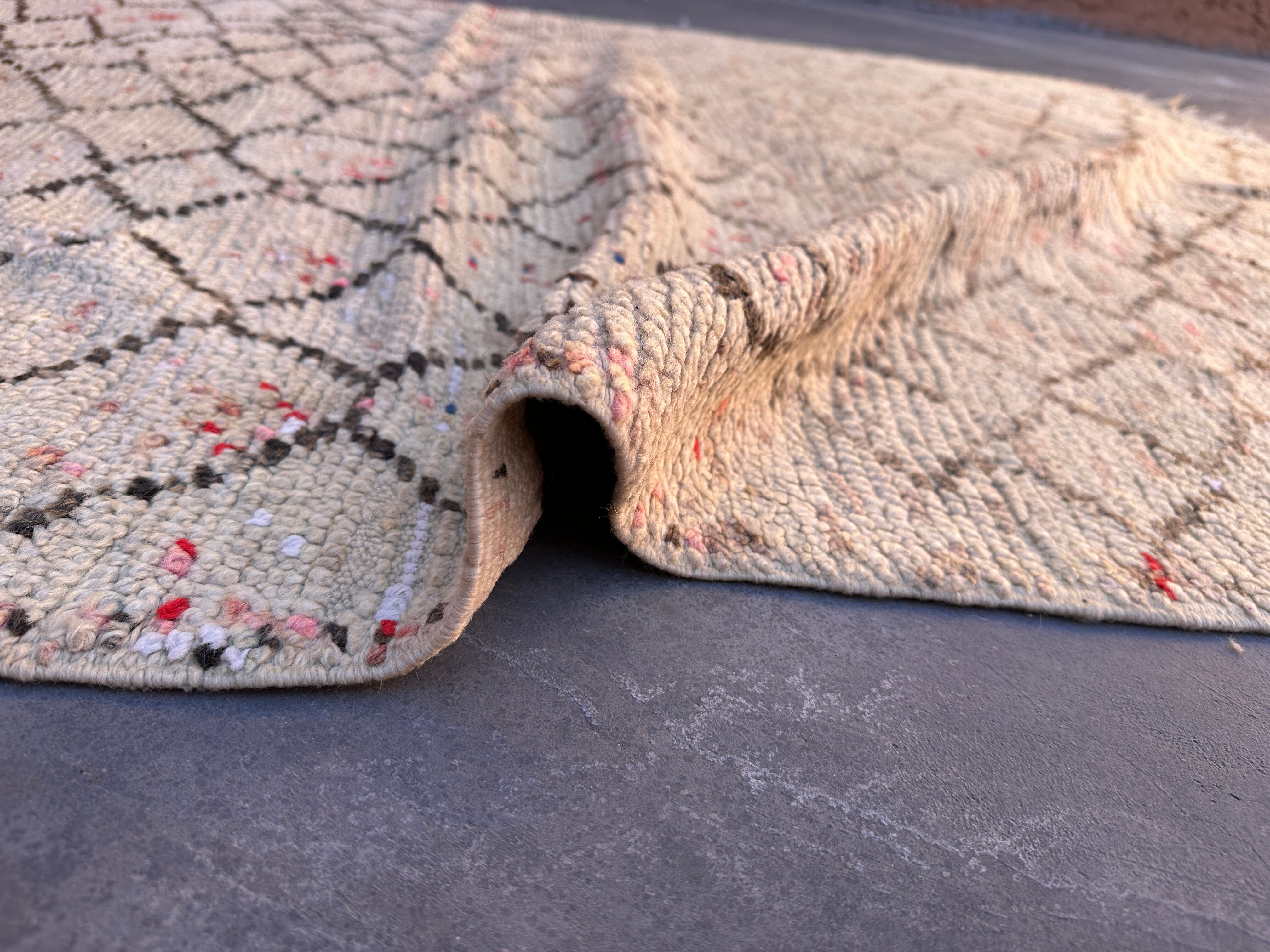 Moroccan carpet - 141 x 226 cm