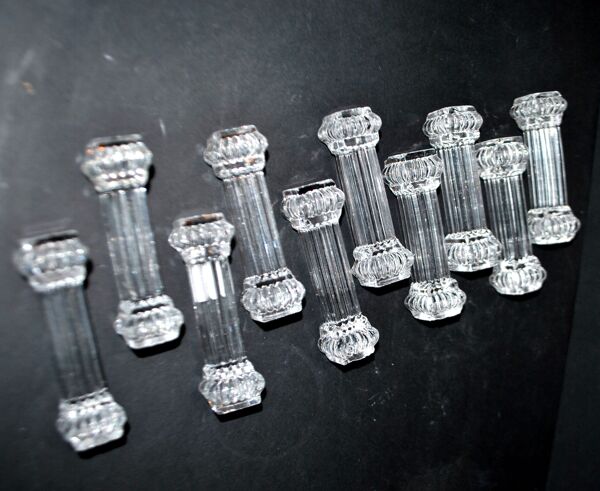 Portieux lot de 10 porte-couteaux anciens en verre moulé – art de la table