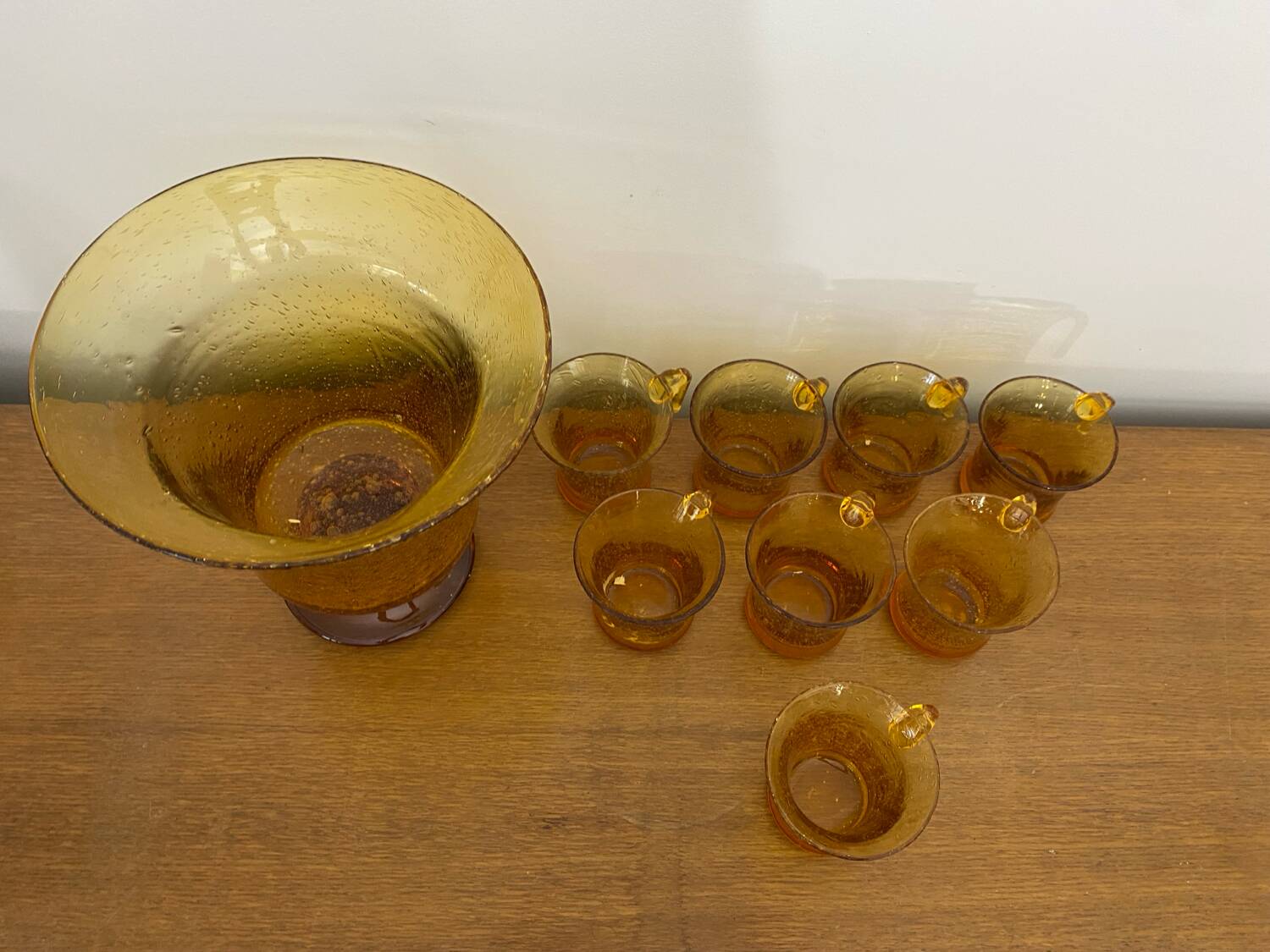 Old Punch Service Style BIOT Bucket + 8 Vintage Orange Bubble Glass Cups