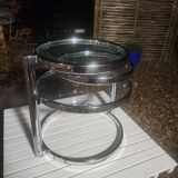 Round coffee table with 3 removable trays