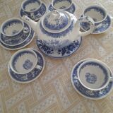 Tea cups and teapot
