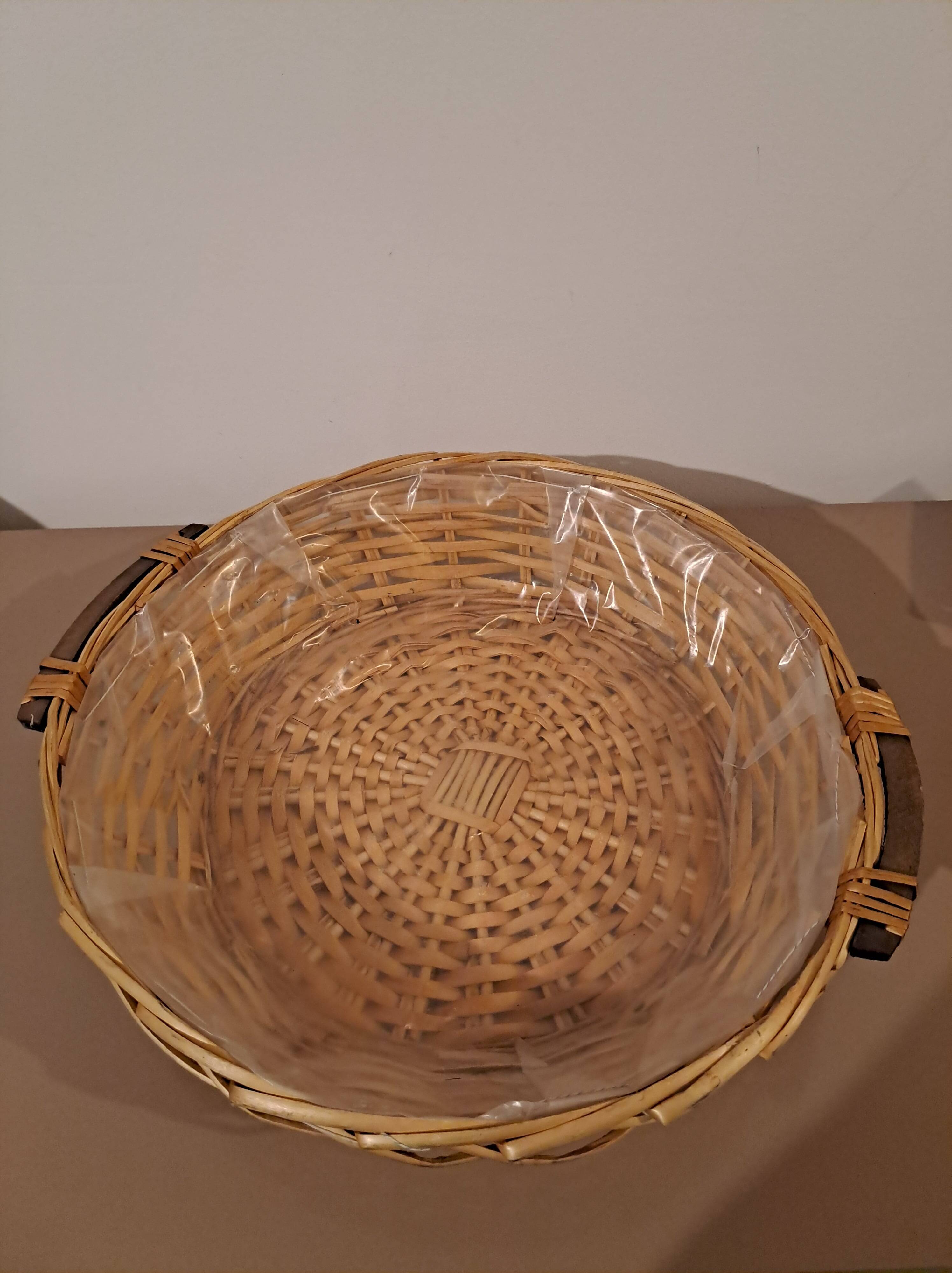 Panier rond en osier clair