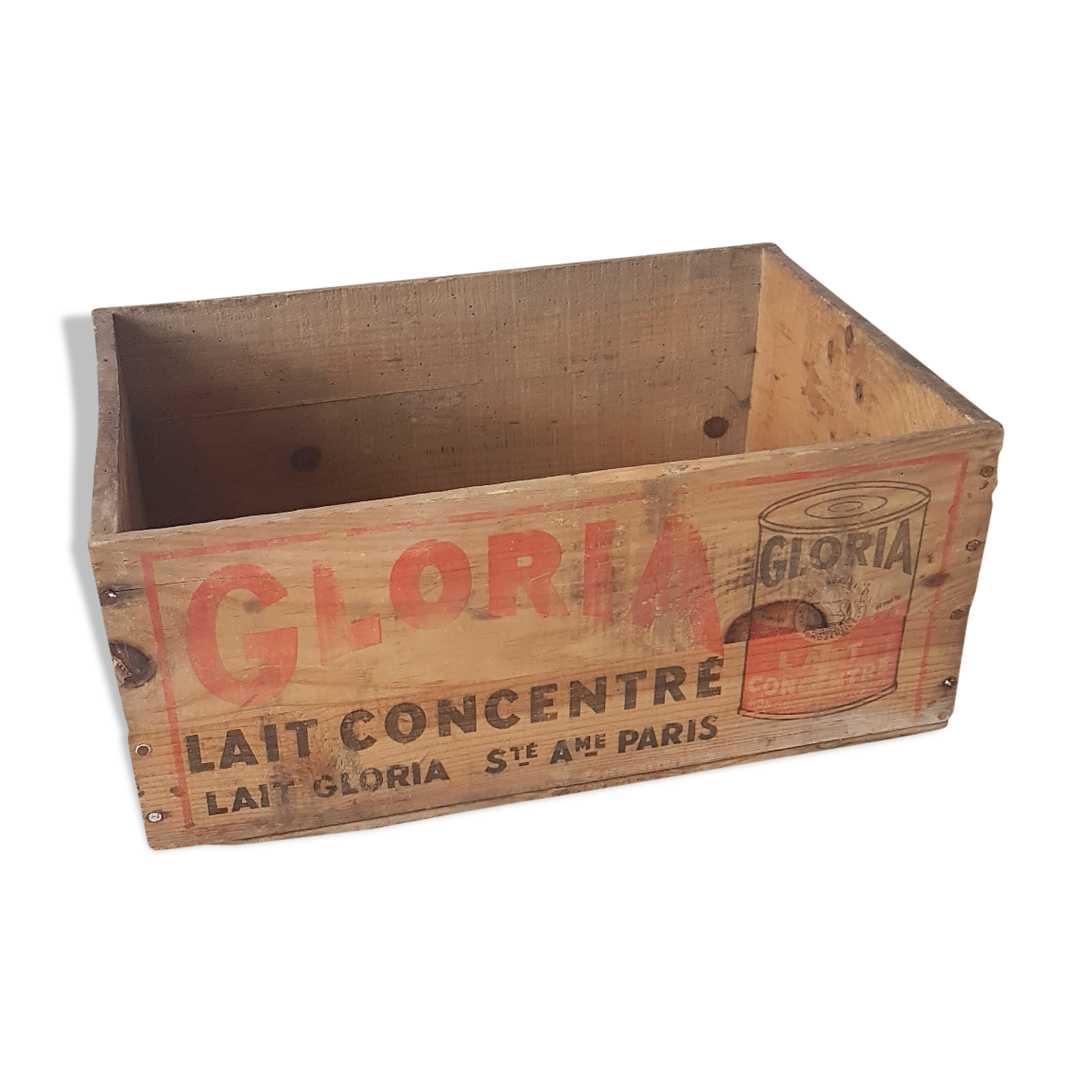 Old wooden crate milk Gloria years 50