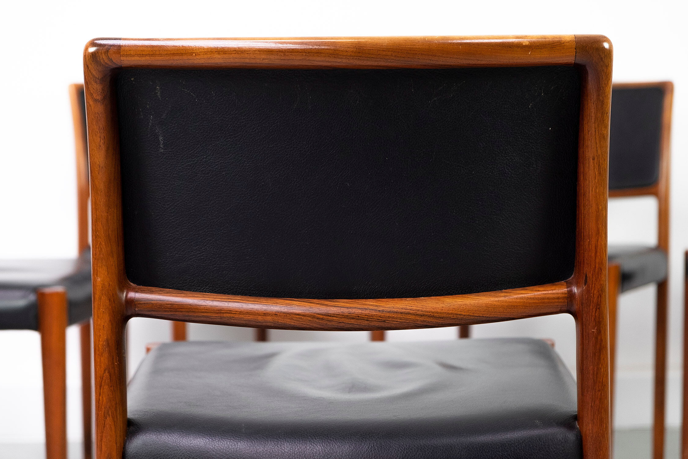 Set of 6 wooden Dining Chairs with black Leather, 1960
