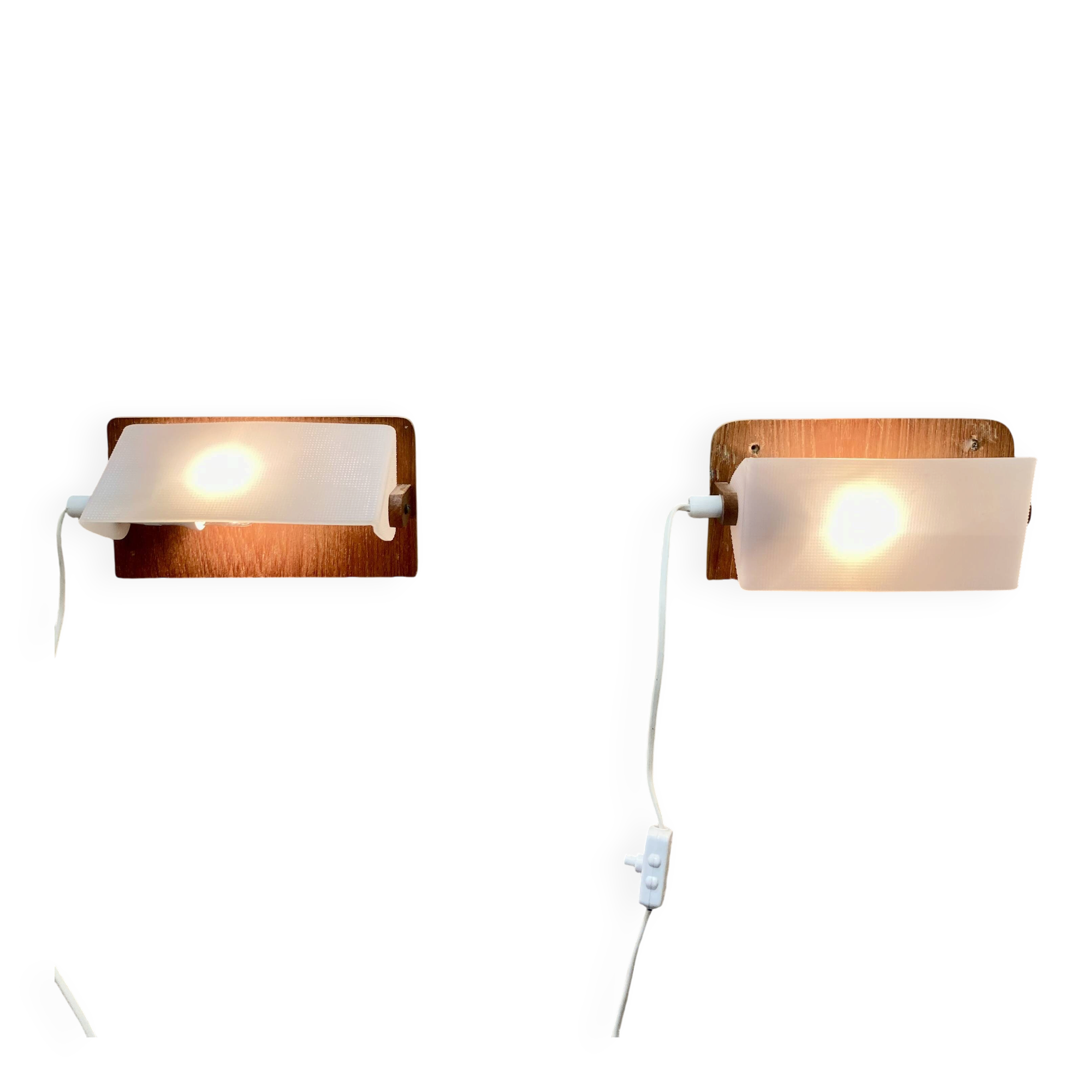 PAIR OF MODULAR SCANDINAVIAN DESIGN WALL LIGHTS 1950.