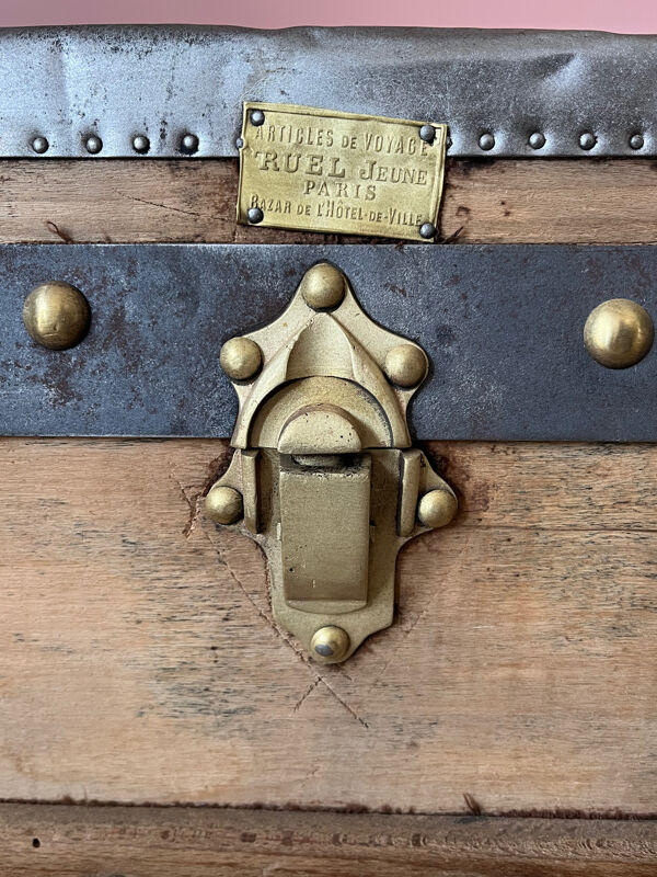 Malle coffre en bois