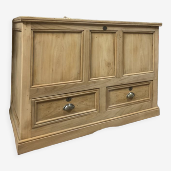 Coffre en bois