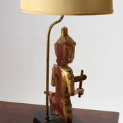 Paire de lampes  de table Bouddha en bois avec abat-jours
