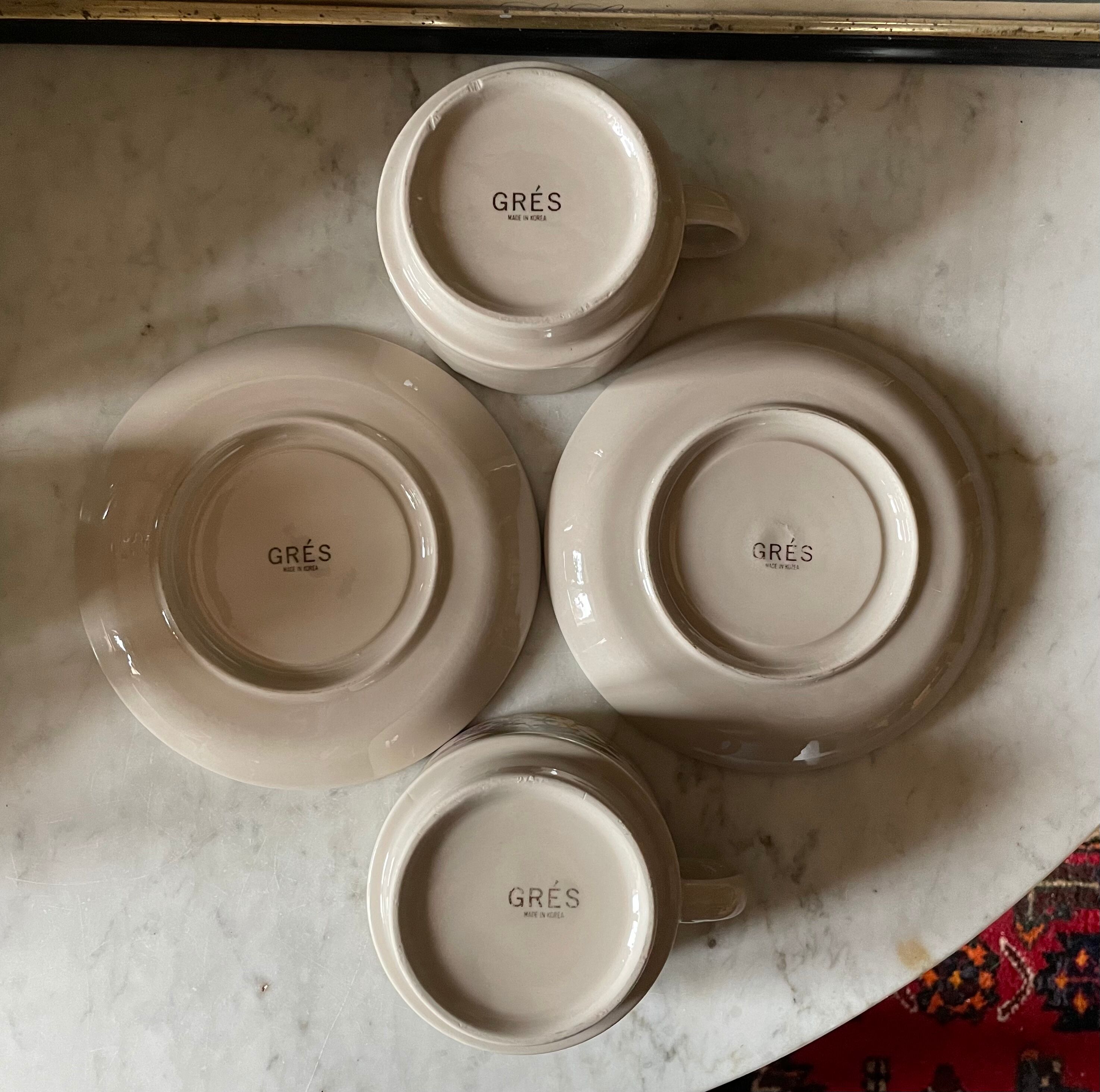 Vintage stoneware cups