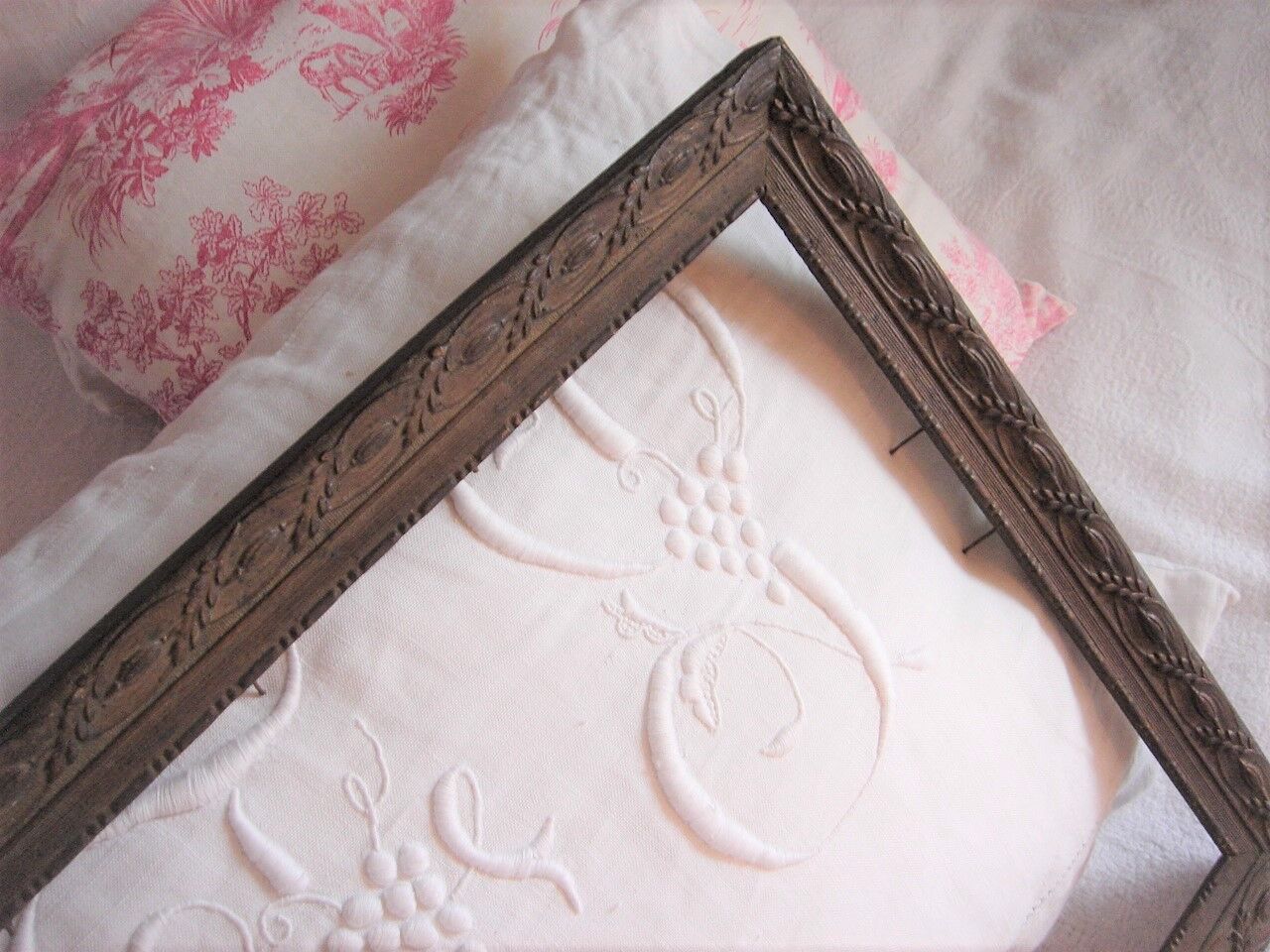 Frame rectangle mordoré wood foliage moulds