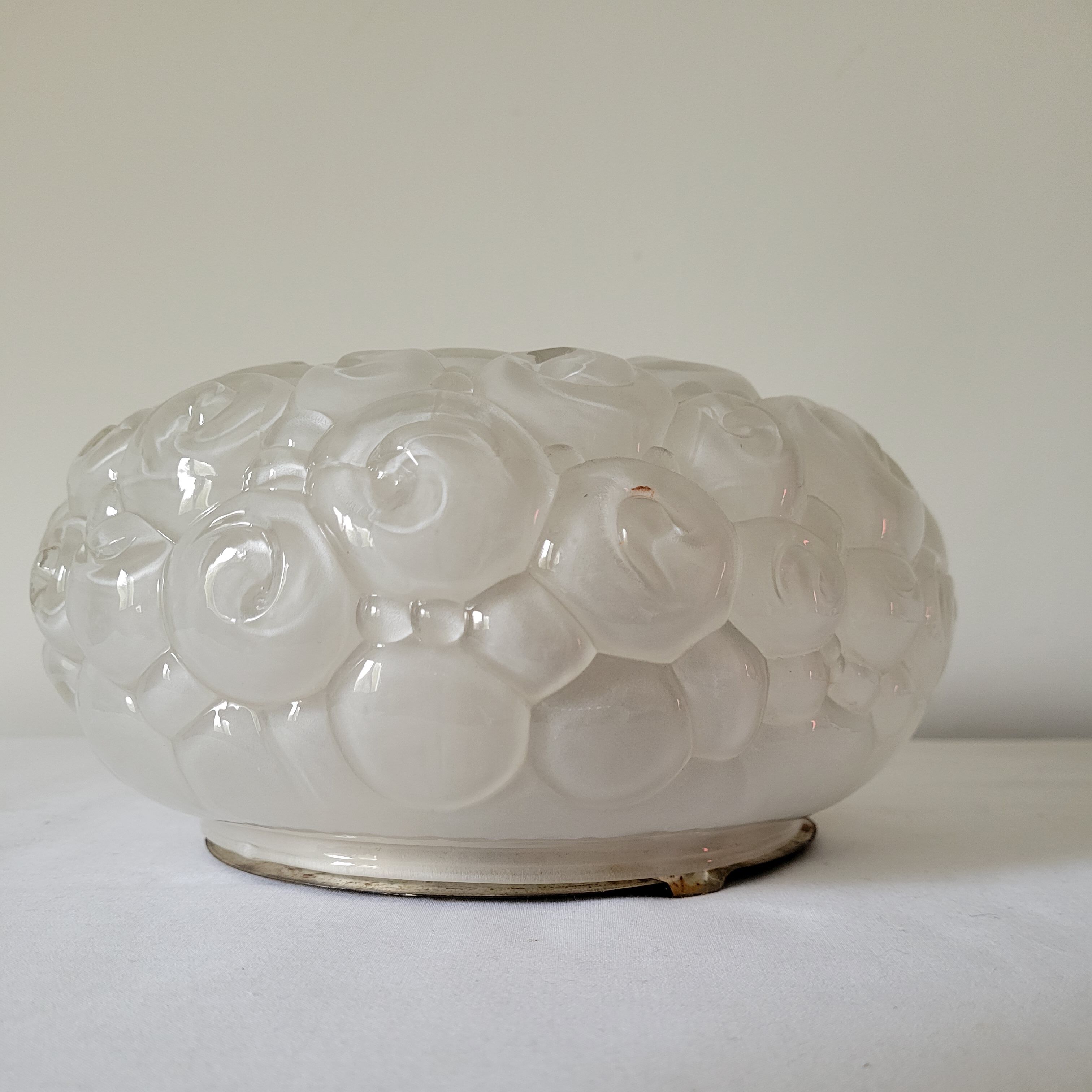 Ceiling lamp flowers in molded glass