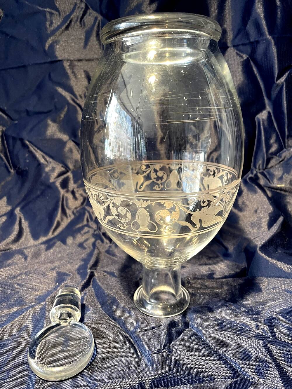 Baccarat liqueur carafe swan model empire table art