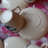 6 Creil and Montereau Choisy-le-Roi cups, Antibes model