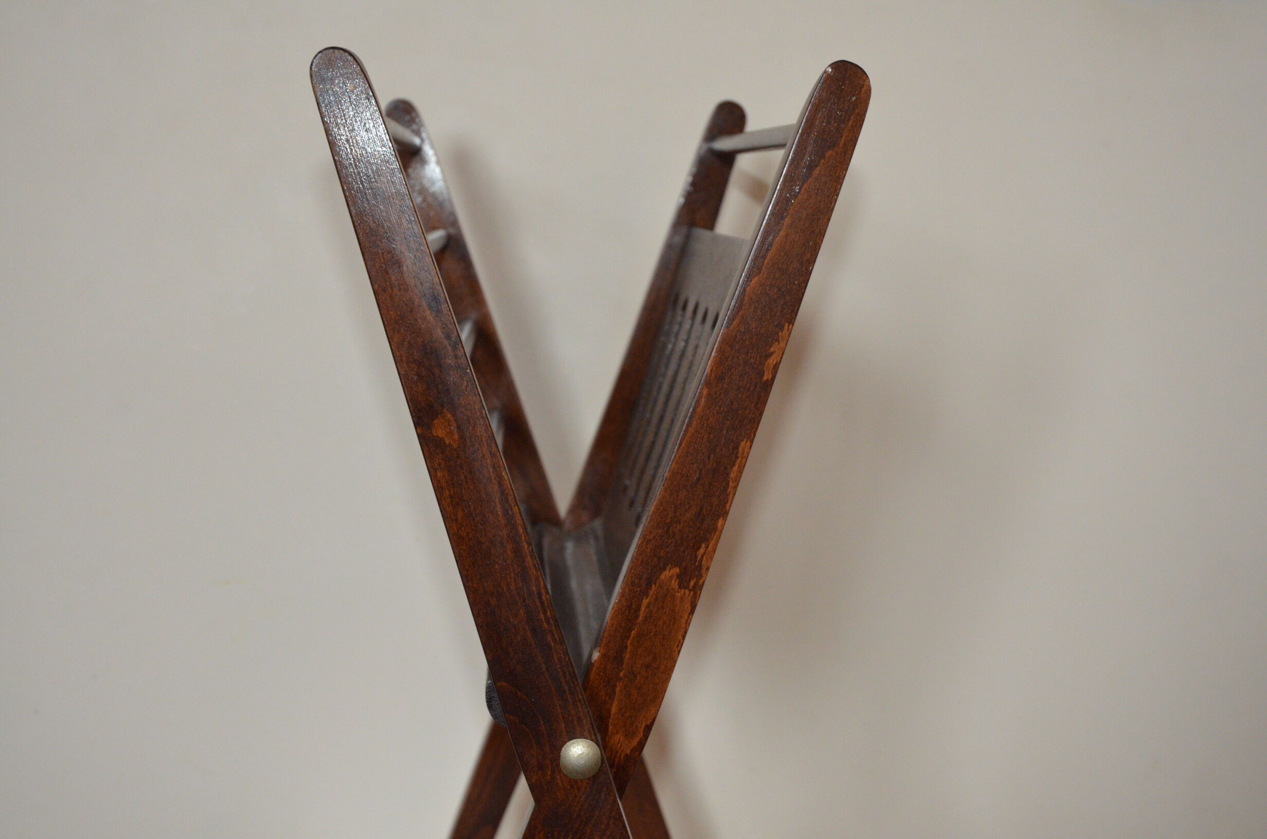 Wooden magazine holder