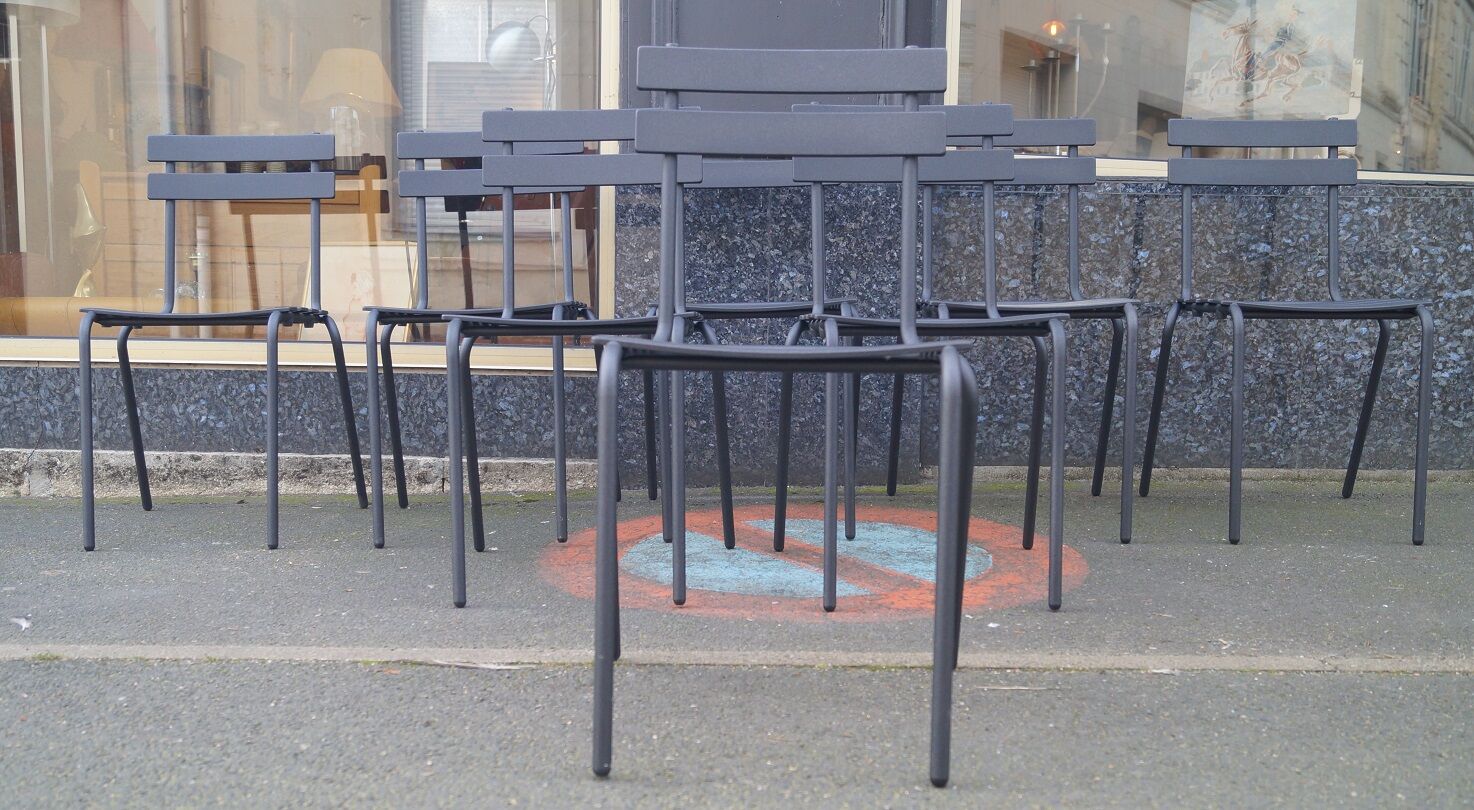 Suite of 8 steel bistro chairs