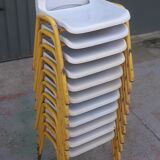 12 chaises enfant école