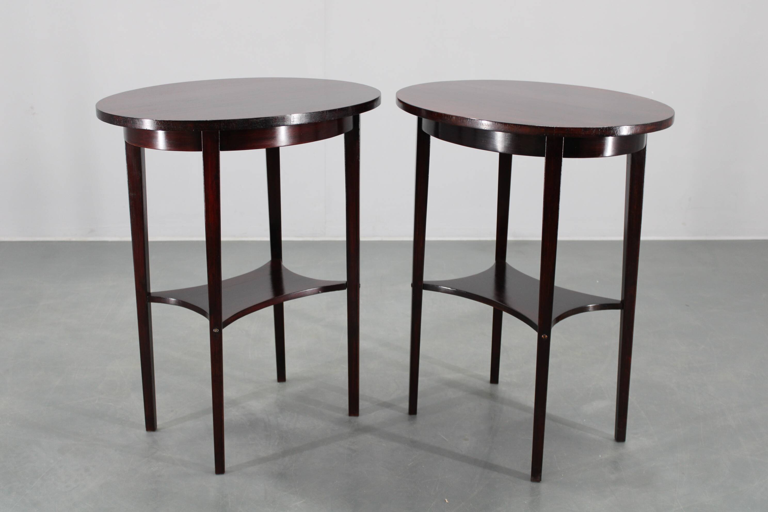 1930s pair of restored Thonet side tables No. 206, Czechoslovakia