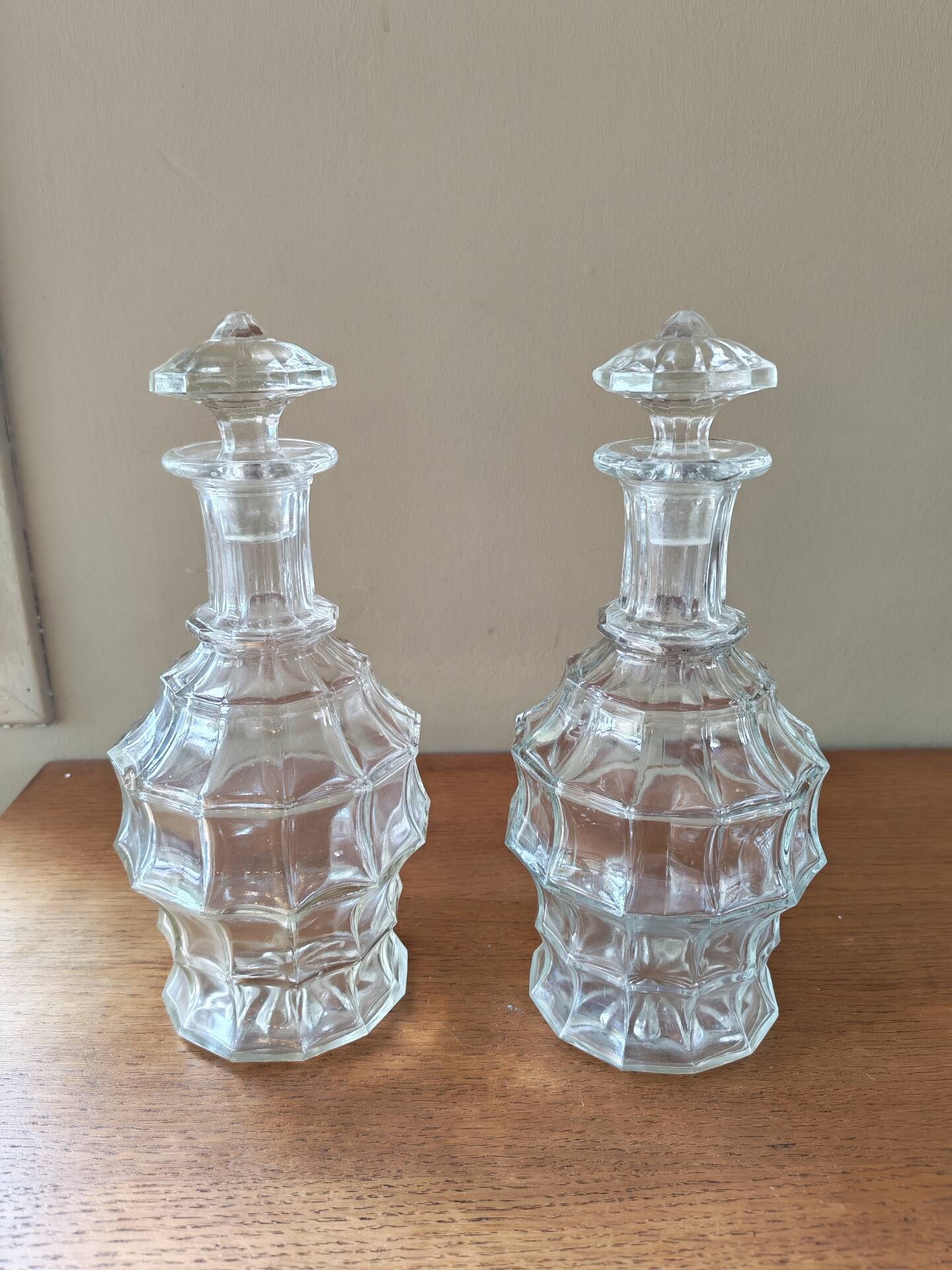 Paire de carafes anciennes 19ème siècle