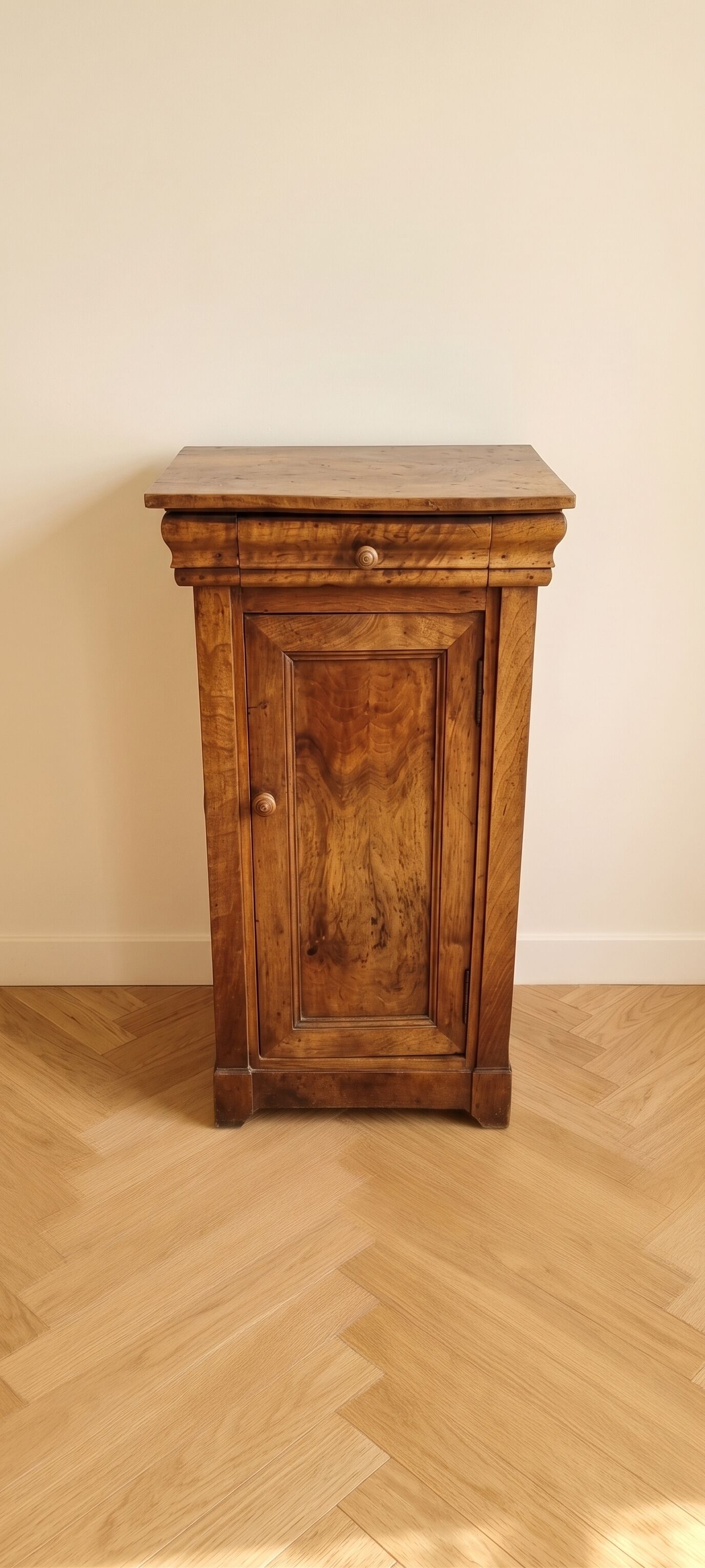 Rare console / somno in solid walnut (19th century) – charm & raw authenticity