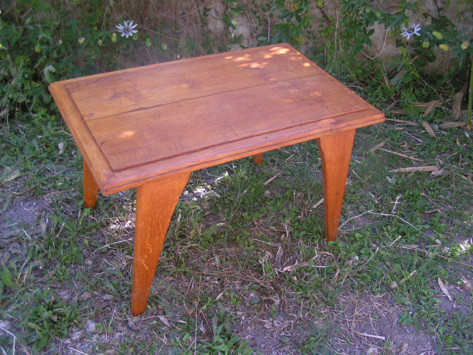 Living room coffee table 50s
