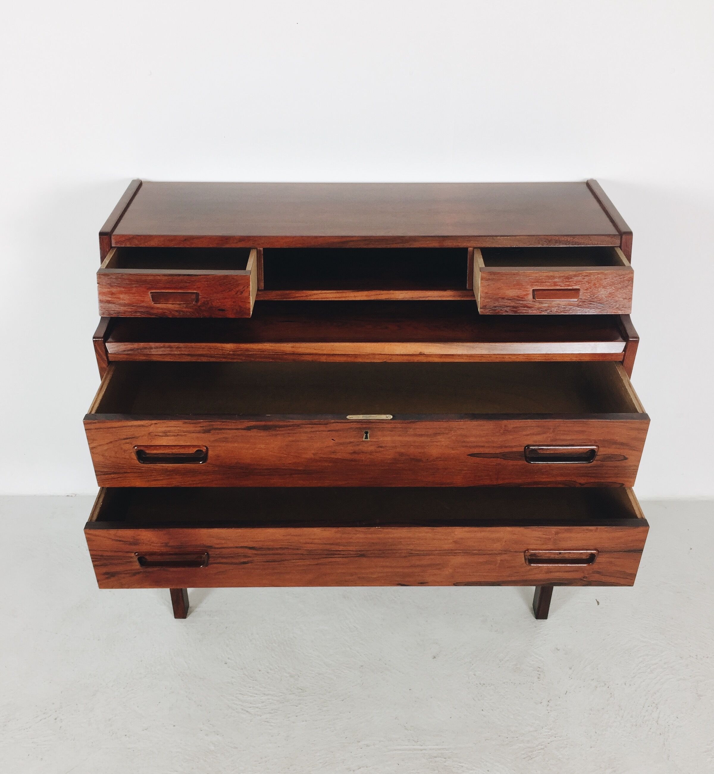 Danish palisander desk by Arne Wahl Iversen for Vinde Møbelfabrik