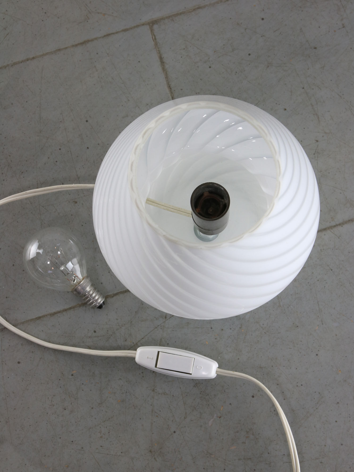 Vintage Murano mushroom swirl table lamp, 70s