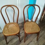 Deux chaises bistrot