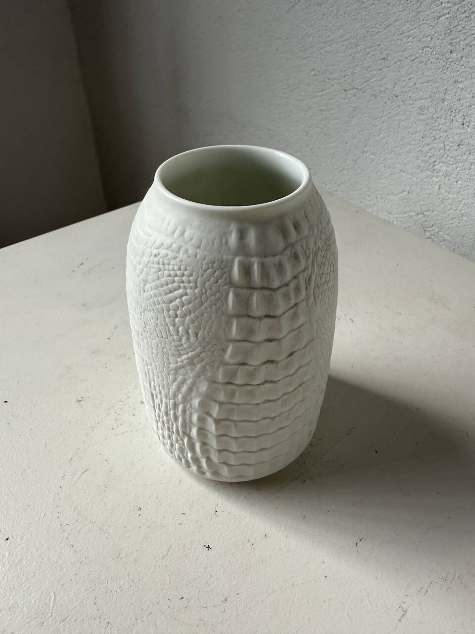Kaiser porcelain vase python