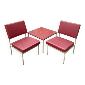 Chairs and coffee table by Anonima Castelli from Castelli / Anonima Castelli, Italy, 1950s, set of 3.