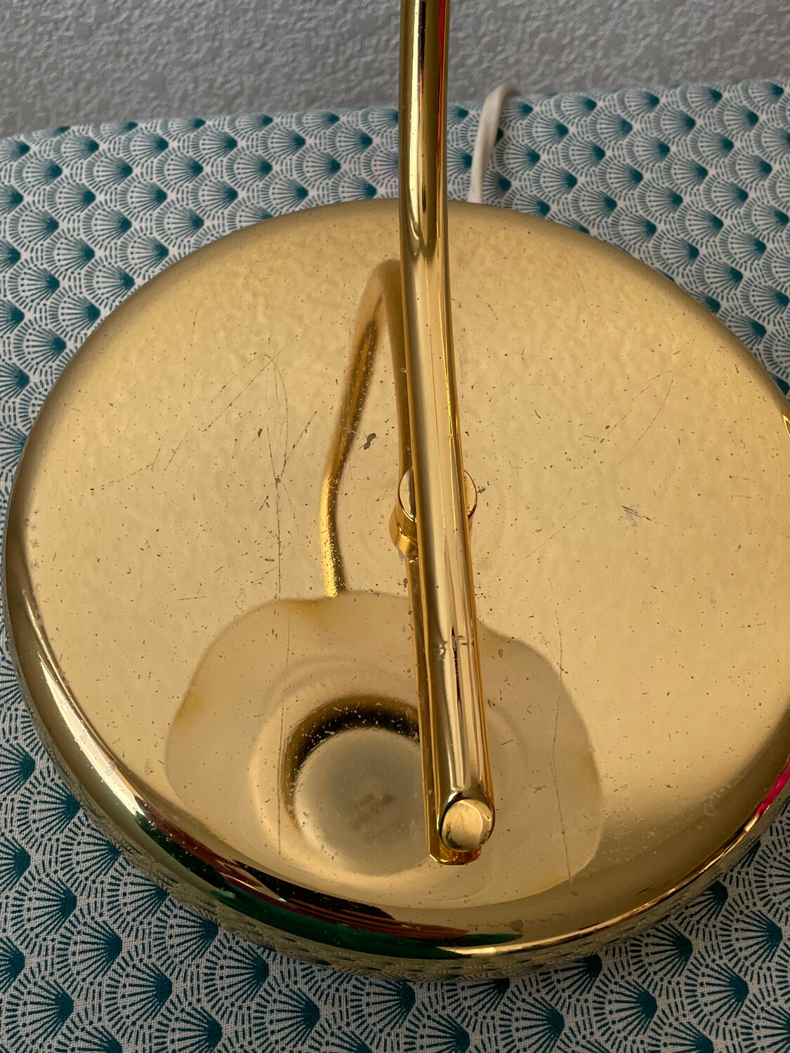 Pair of vintage 80s flower lamps