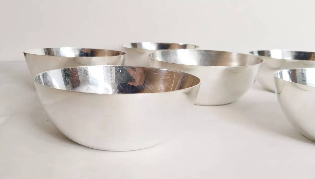 Silver-plated metal cups, ice cream or sorbet cups