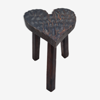 Heart tripod milking stool