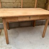 Farm table