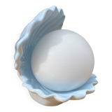 Vintage shell lamp