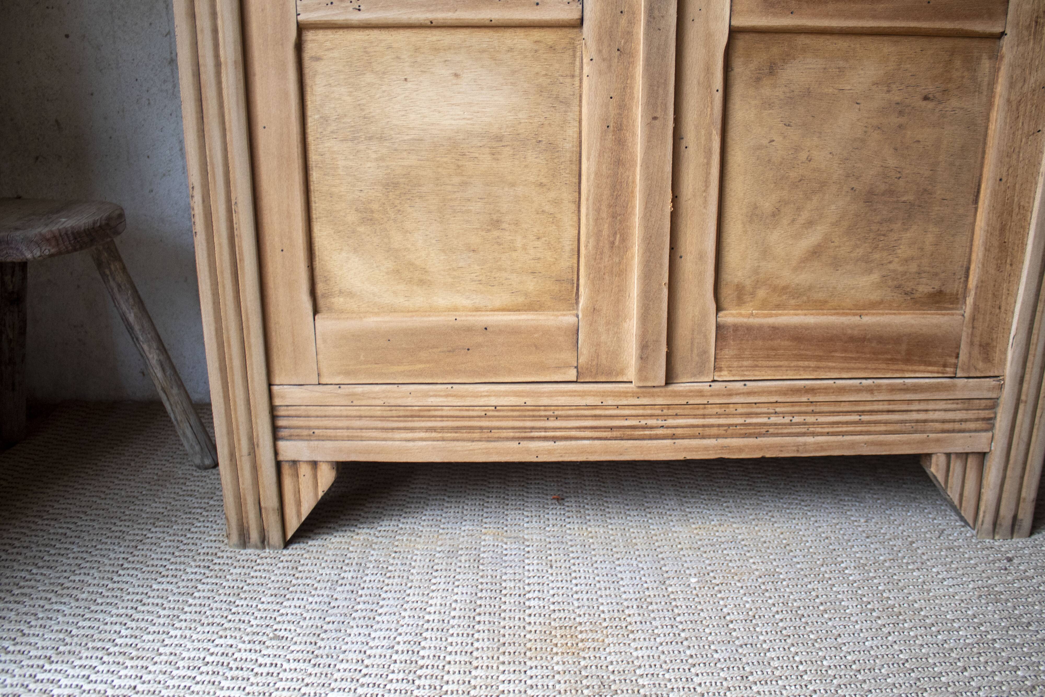 PARISIAN GLASS CABINET 1960