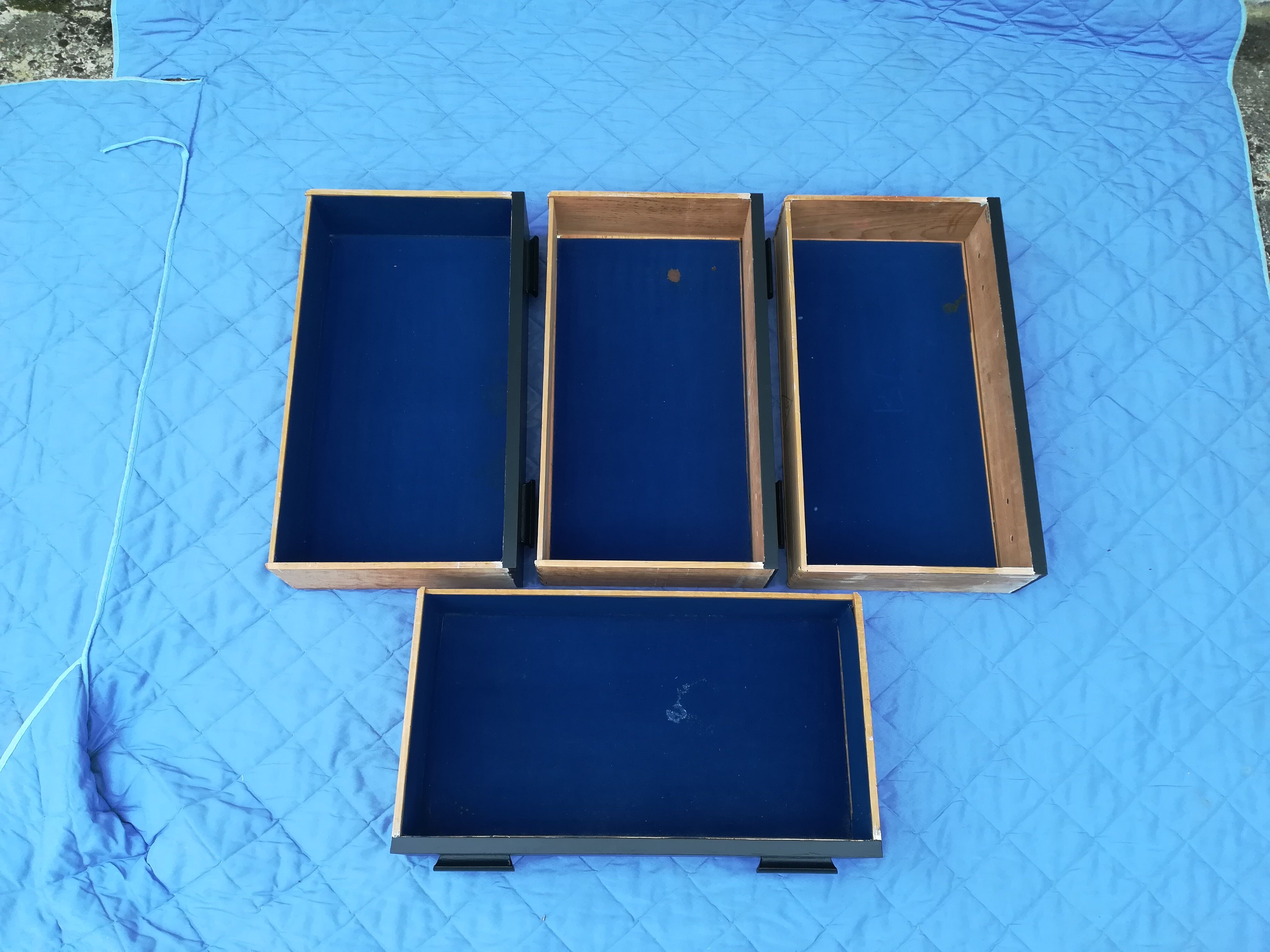 Vintage chest of drawers