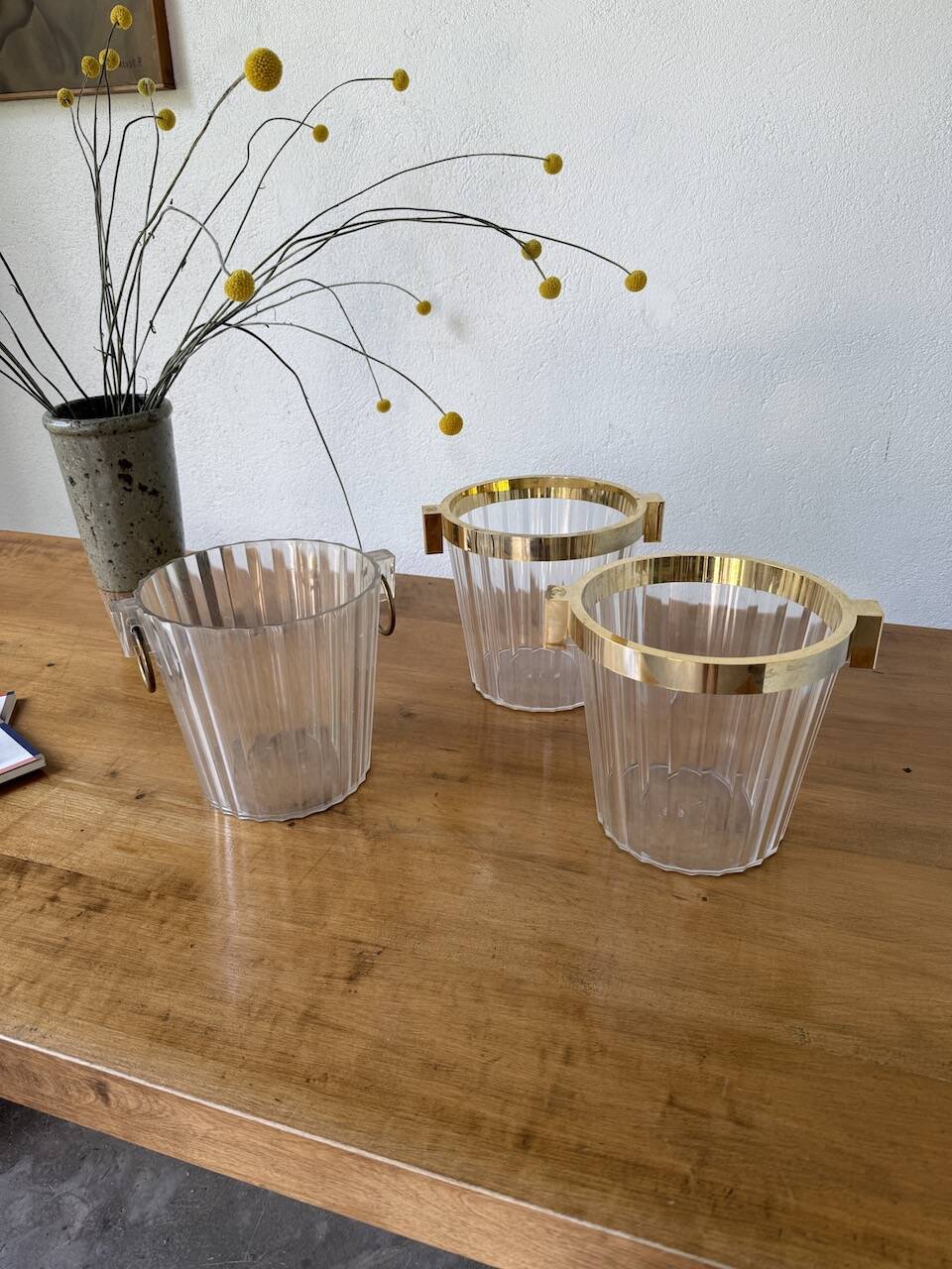 3 seaux à champagne en plexiglas transparent et doré, 1970