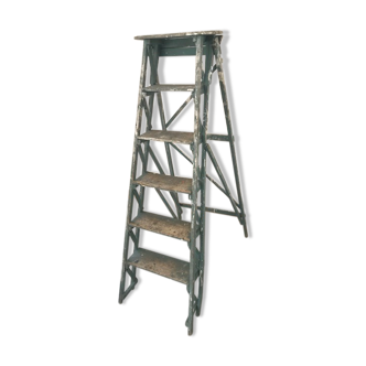 Artist's stepladder