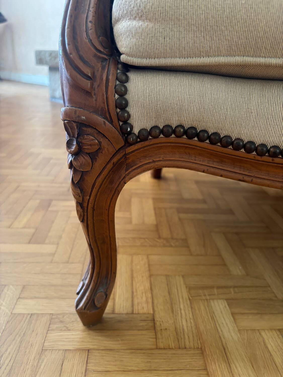 Louis XVI style living room lot