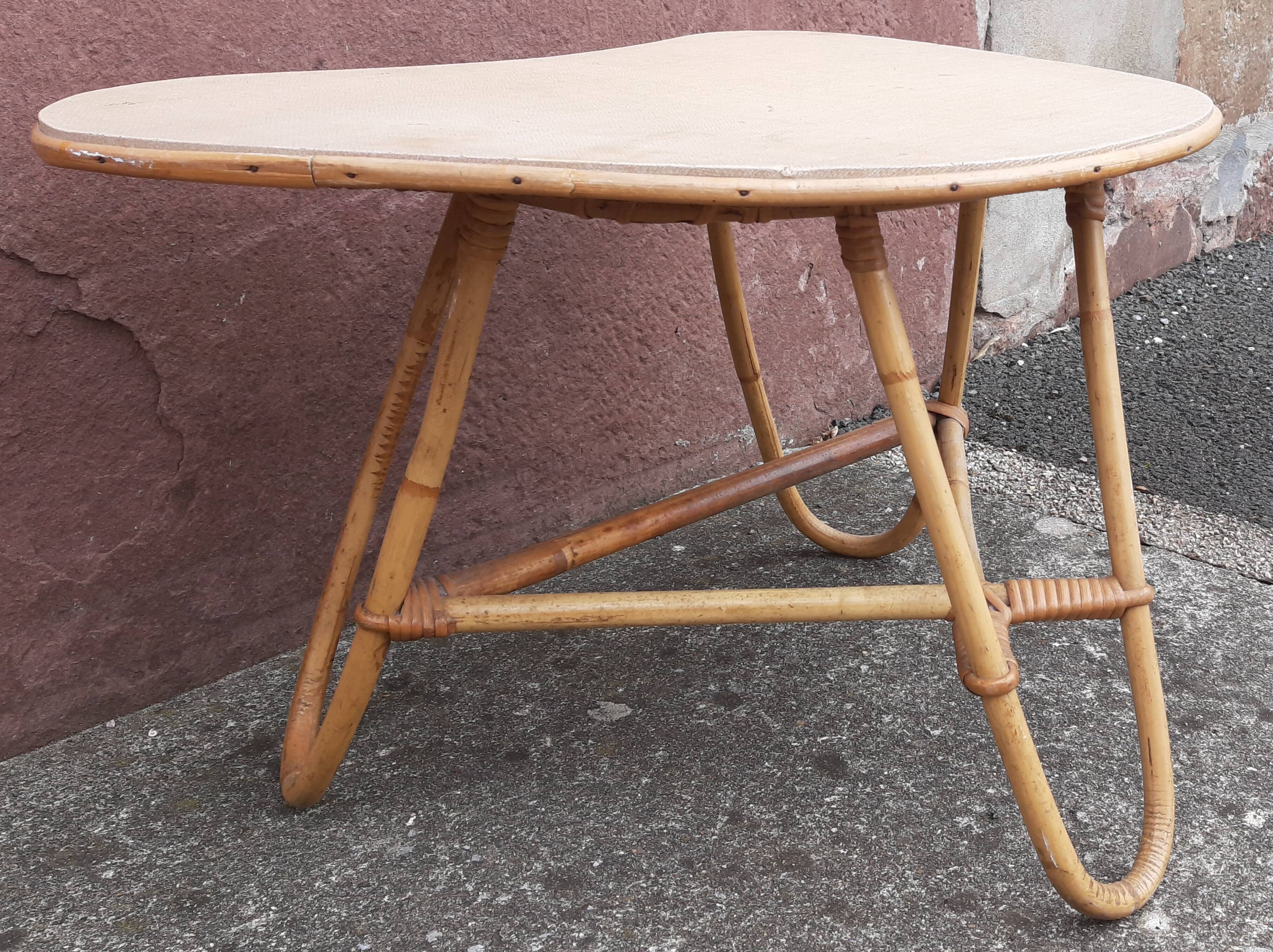 Coffee table, side table, pedestal table or end table in bamboo.