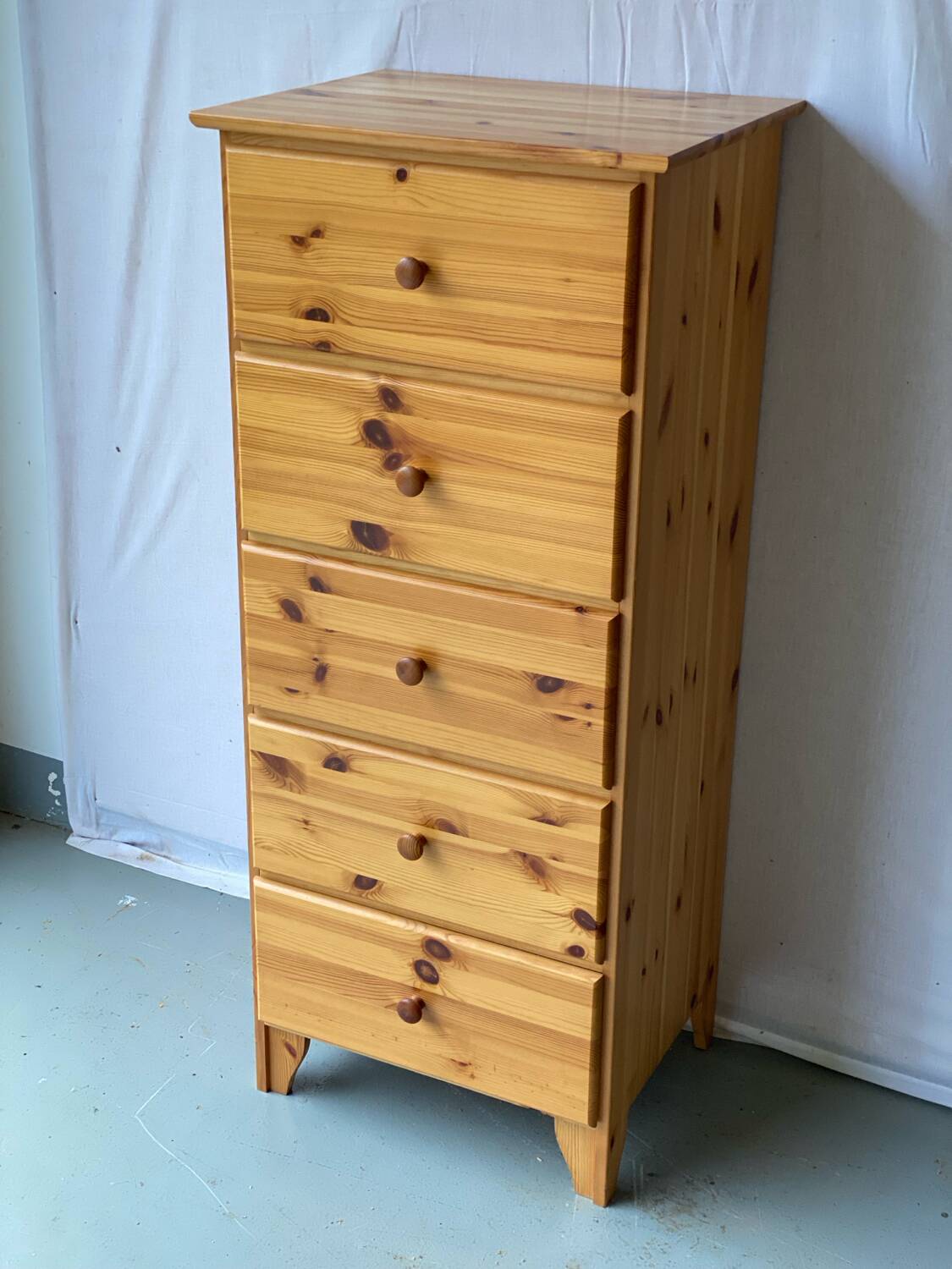 Commode chiffonnier vintage en bois massif pin avec 5 tiroirs