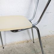 Chaise en formica