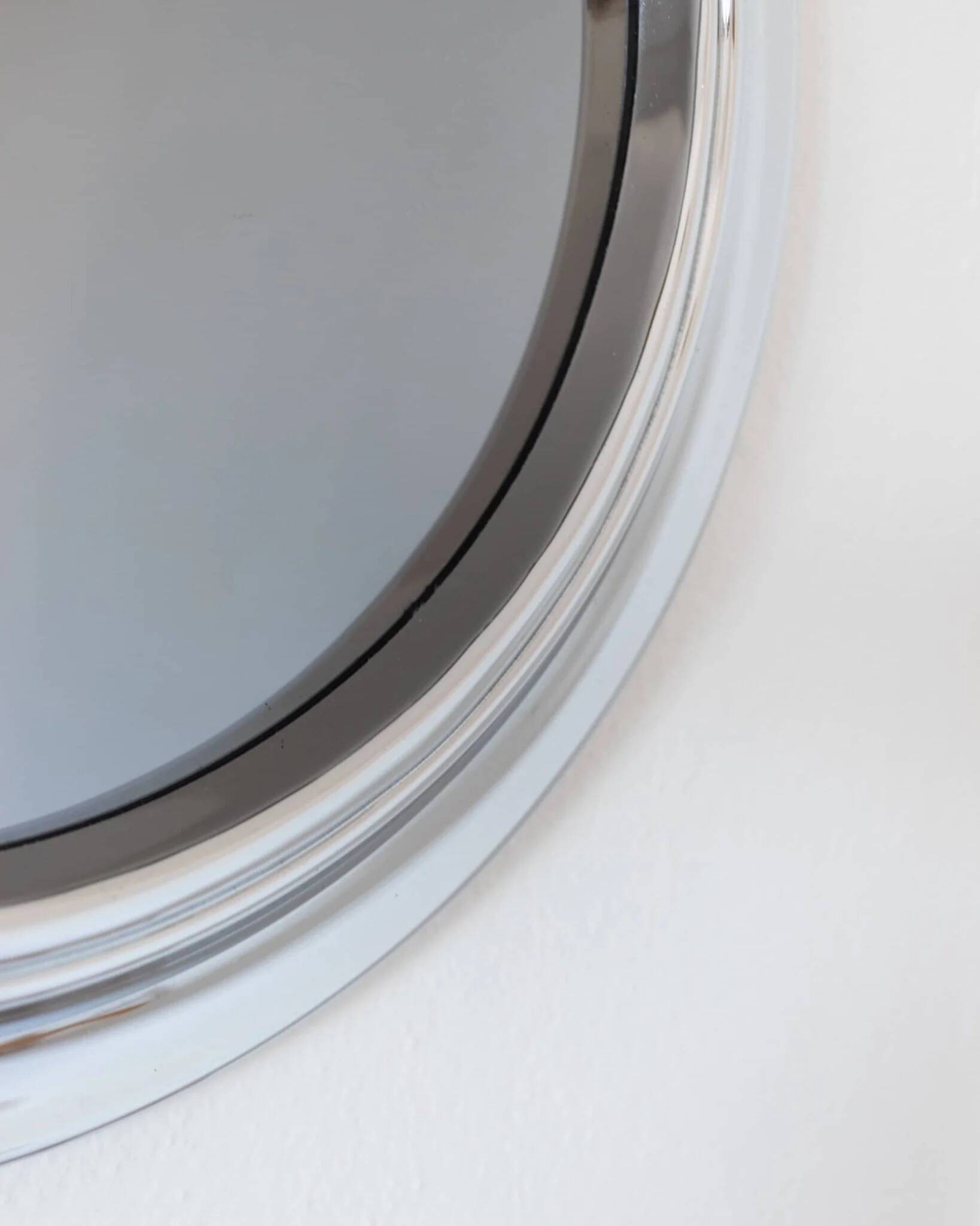 Miroir rond en chrome argenté avec verre fumé - Style Space Age italien des années 1960, 65 cm