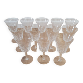 12 chiseled crystal wine glasses