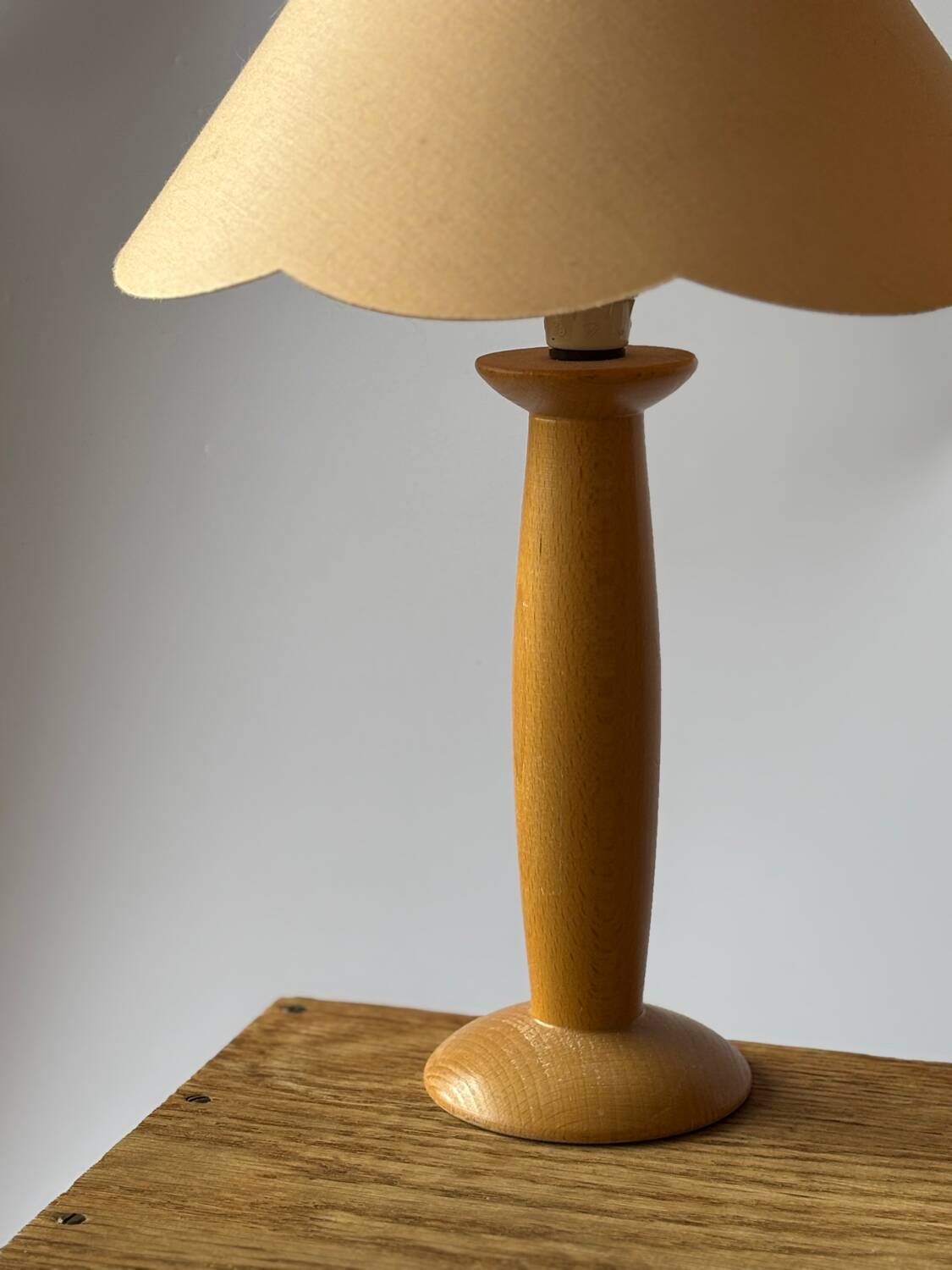 2 vintage wooden and fabric bedside lamps