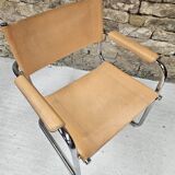Fauteuil cantilever en cuir