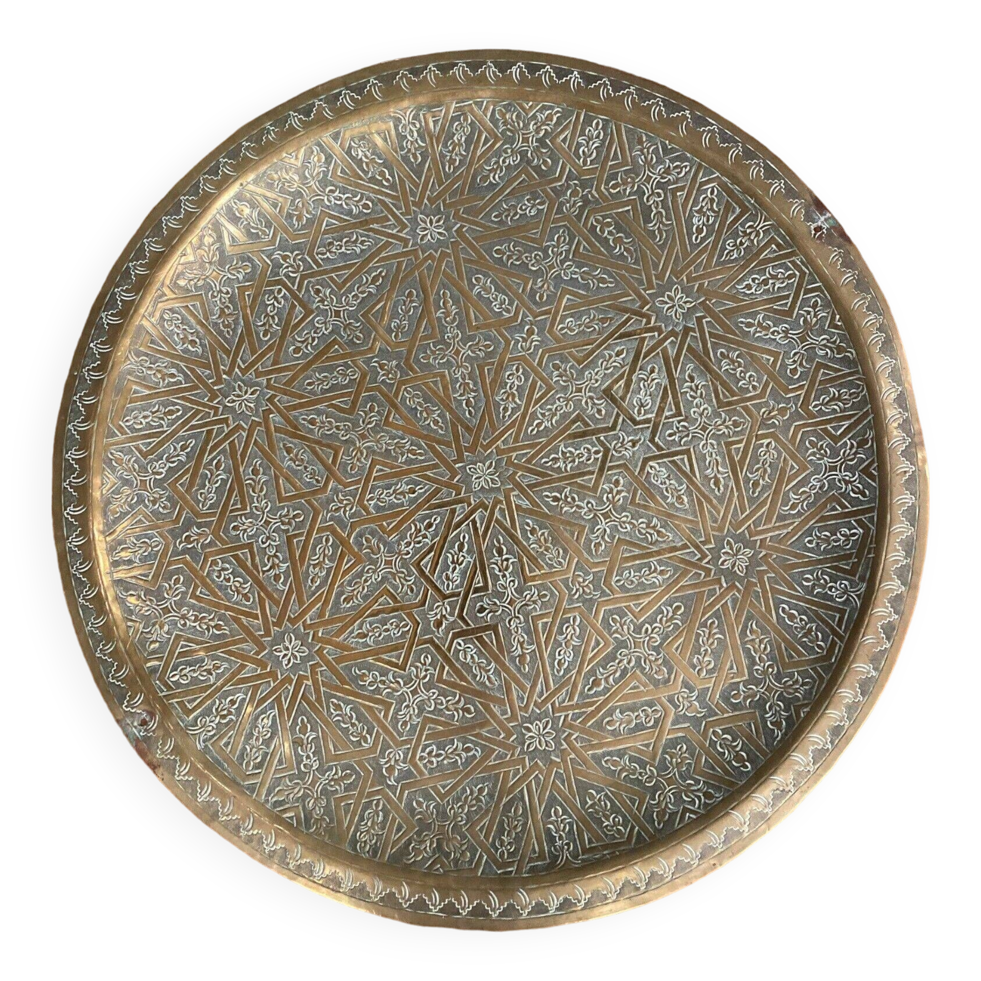 Oriental tea tray in brass or copper, pretty 20th century filigree work