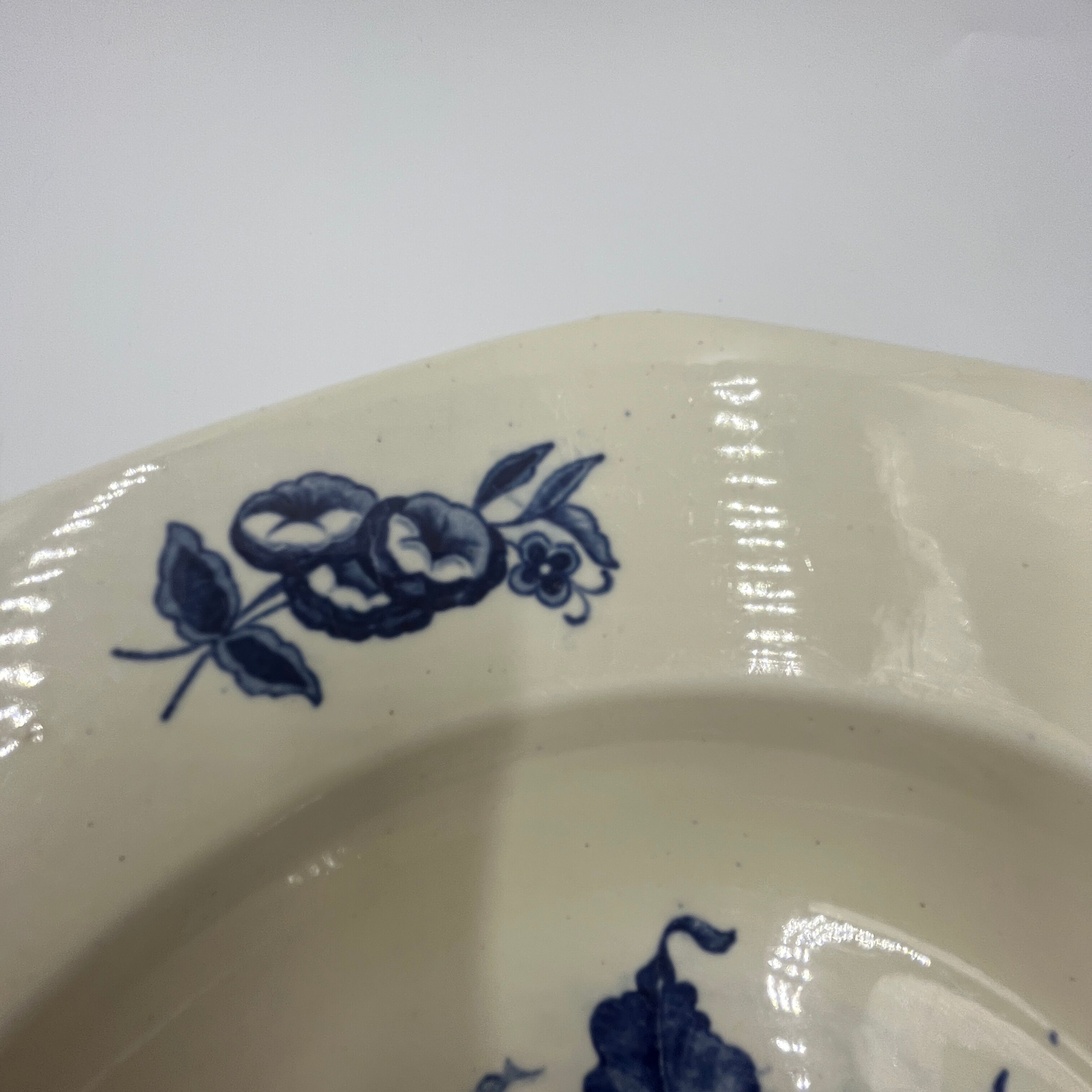 Lot de 4 assiettes décor Téna