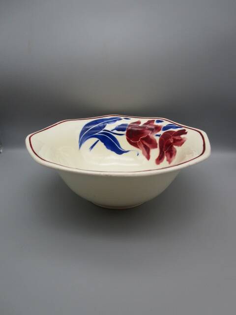 Antique salad bowl in Badonviller earthenware, tulip model.